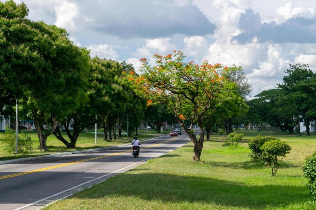 Woodland Hotel Angeles Ngoại thất bức ảnh
